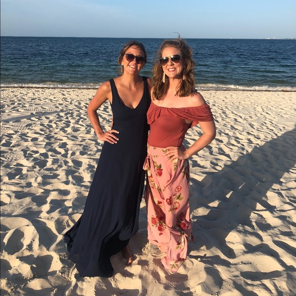 Show Me Your MuMu - Jenn Maxi in Navy Crisp - Picture 1 of 3